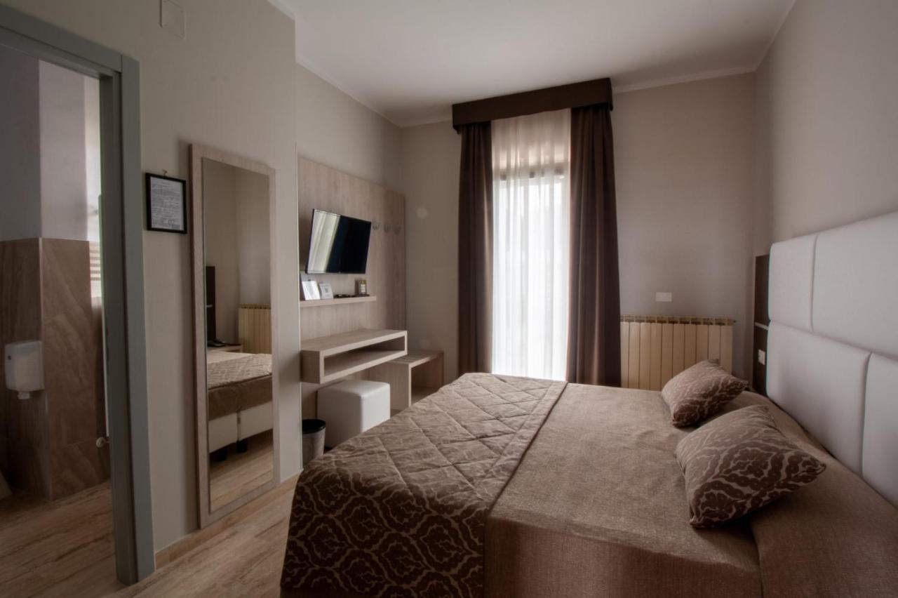 Hotel Europa Termoli Exteriör bild